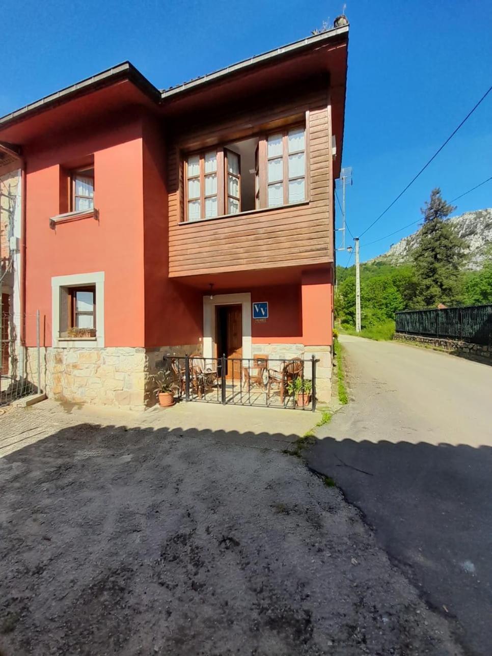 Pelayo I Guest House Poo  Exterior photo